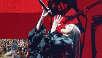 Halsey'in Konserini Sel Aldı!