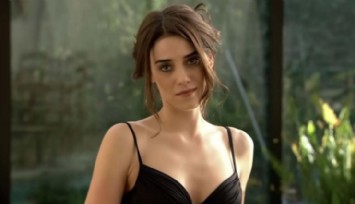 Cansu Dere: 'Kendimi Özledim!'