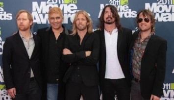 Ünlü Müzik Grubundan Sevindiren Haber!