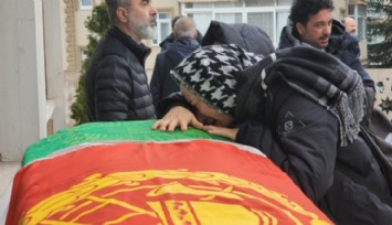 Ezgi Sertel Babasını Son Yolculuğuna Uğurladı!