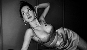 Hazal Subaşı'nın Dekoltesi Olay Oldu!