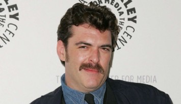 Ünlü Oyuncu Jay Johnston Tutuklandı!