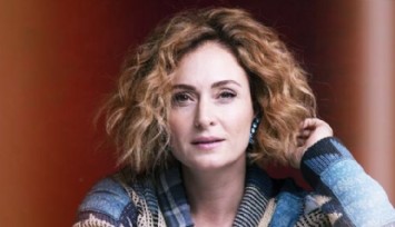 Ceyda Düvenci'den Boşanma Sonrası Bikinili Poz!