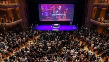 Özkan Uğur İçin AKM'de Tören Düzenlendi!