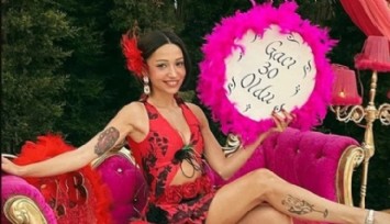 Zeynep Bastık'tan Yeni Sevgilisiyle Kucak Kucağa Poz!