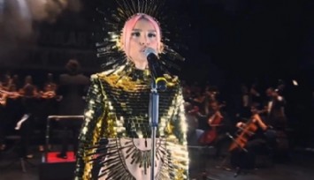 Gülşen İstiklal Marşı'nı Okudu!