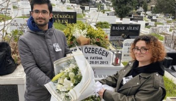 Sanatçı Ferdi Özbeğen Mezarı Başında Anıldı!