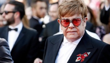 Elton John'dan Üzen Haber: Sağ Gözünü Kaybetti!