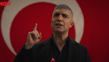 Özcan Deniz'in 'Atatürk' Konuşması Duygulandırdı!