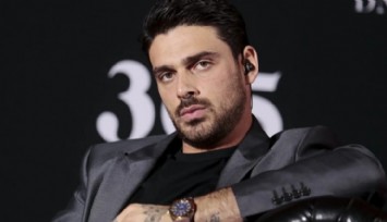 Michele Morrone Nişanlısının İç Çamaşırlı Pozlarını Paylaştı!