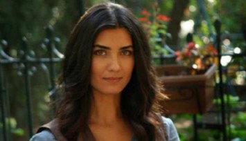 Tuba Büyüküstün Cannes Film Festivali'nde!